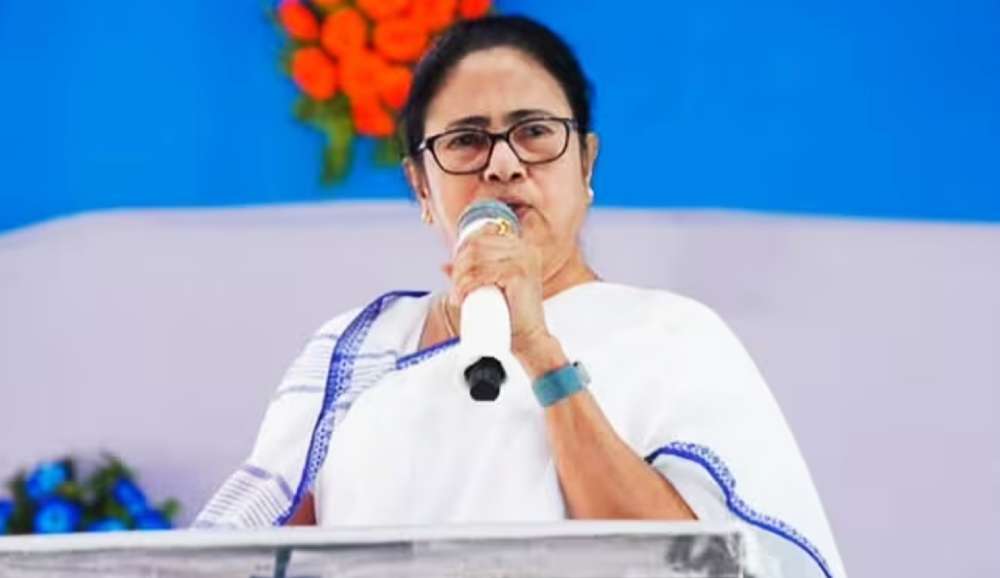 Mamata Banerjee giving Speech